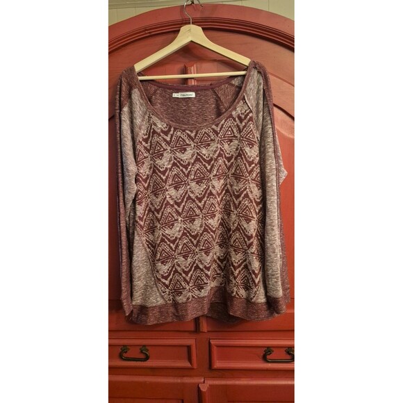 Maurices Size 3 Bold Burgundy Long Sleeve Patterned Shirt Fall Sleeve Accent EUC - Picture 1 of 3